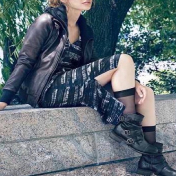 UGG  Black Leather Shearling Women’s Boots 
Size 6.5 - Picture 9 of 9